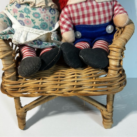RAGGEDY ANN AND ANDY VINTAGE 7” Dolls By Knickerbocker With Wicker Rattan Seat - Picture 4 of 9